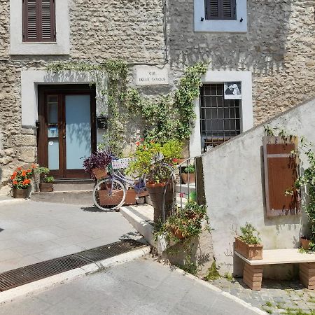 Casetta Nel Borgo Olevano Romano Luaran gambar