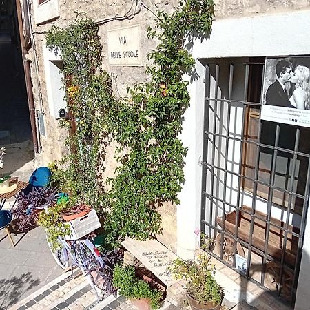 Casetta Nel Borgo Olevano Romano Luaran gambar