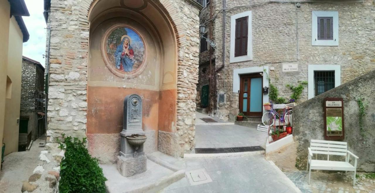 Casetta Nel Borgo Olevano Romano Luaran gambar